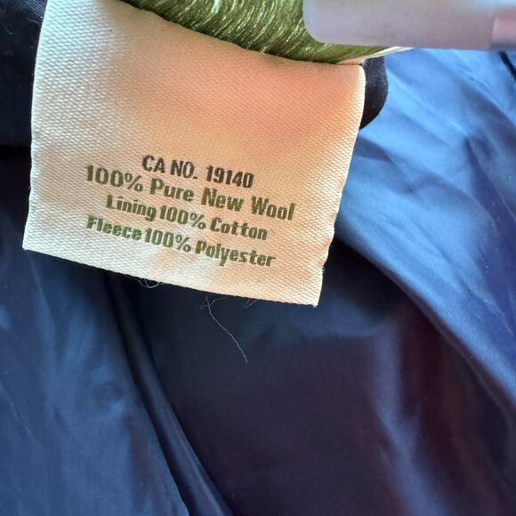 Vintage Aran Woollen Mills Gray Cable Knit Vest - Women's Size S - Picture 9 of 12